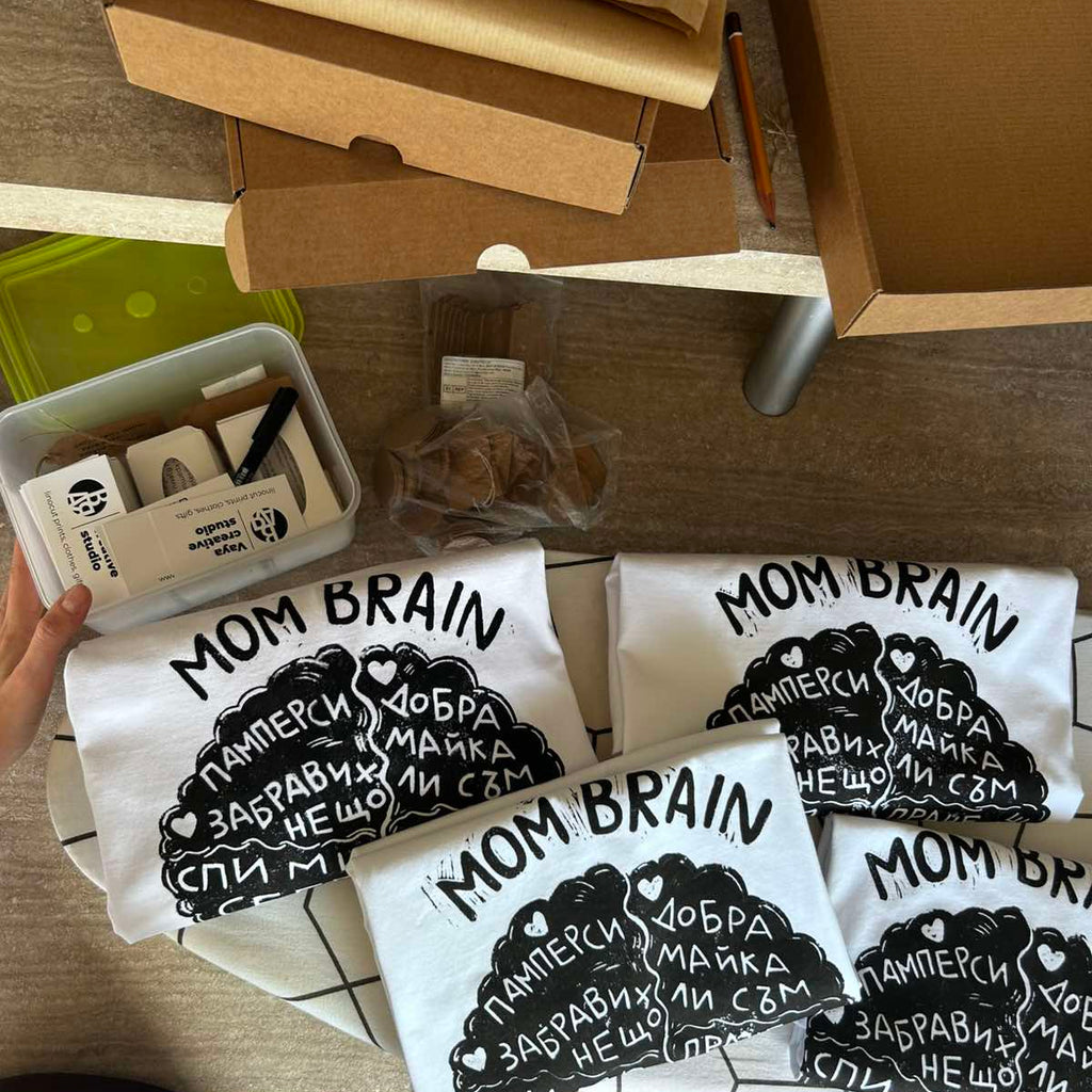 MOM brain | Oversize Fit тениска