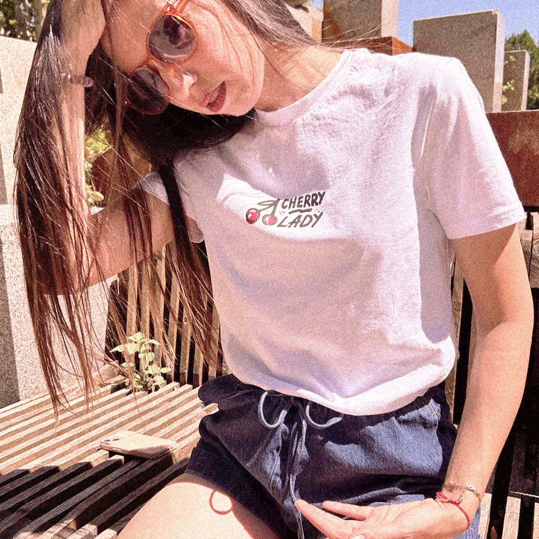 Cherry Lady | Regular Fit тениска