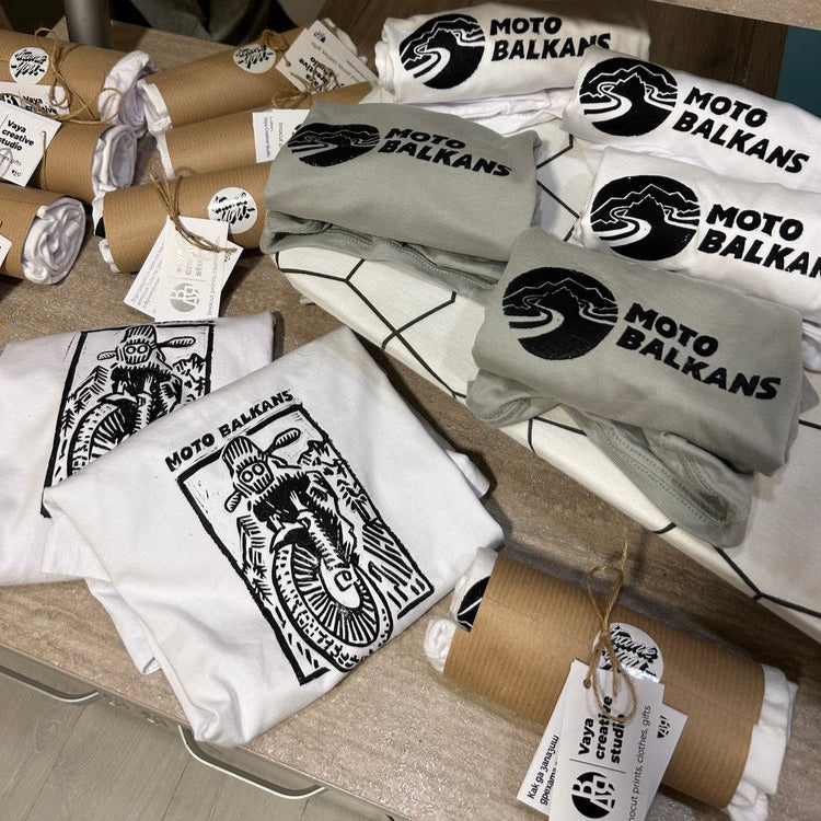 Персонализирани тениски за корпоративен клиент Moto Balkans