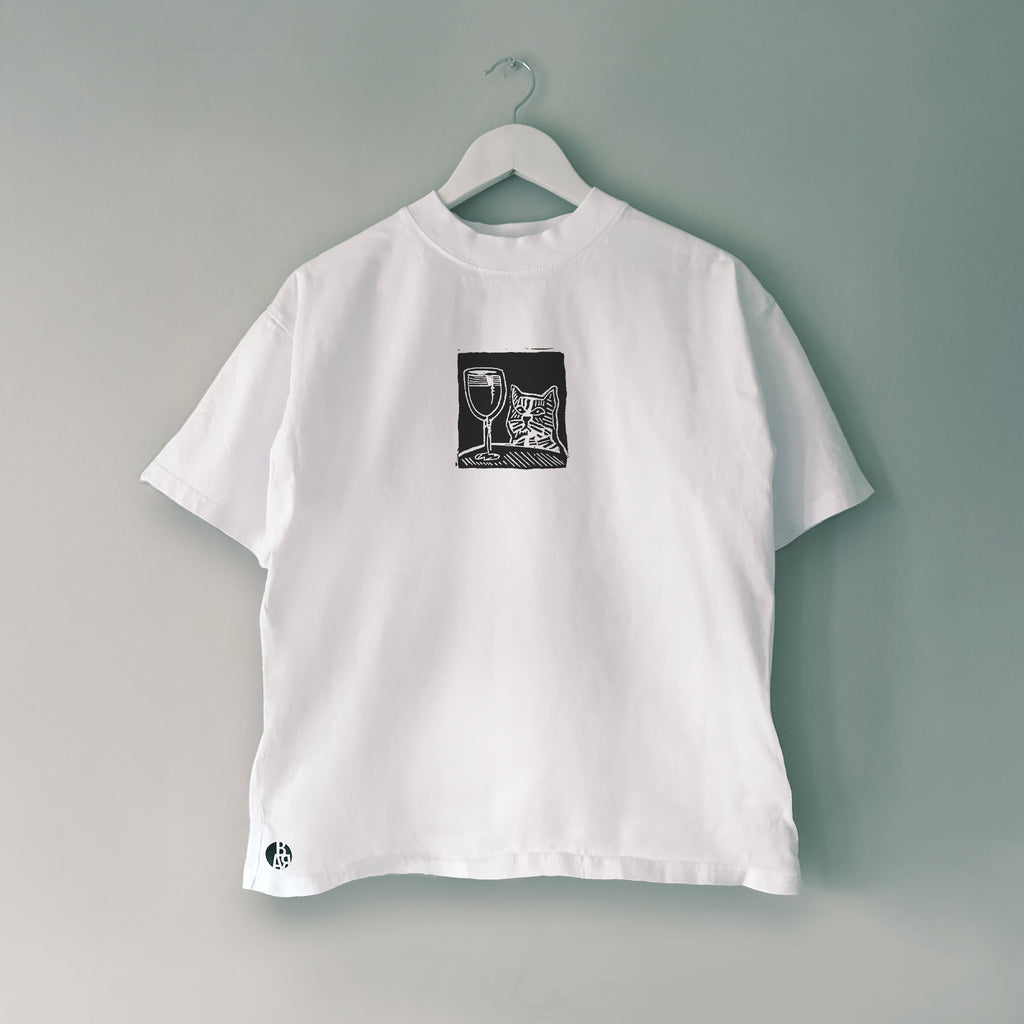 Котка с вино | Oversize Fit тениска