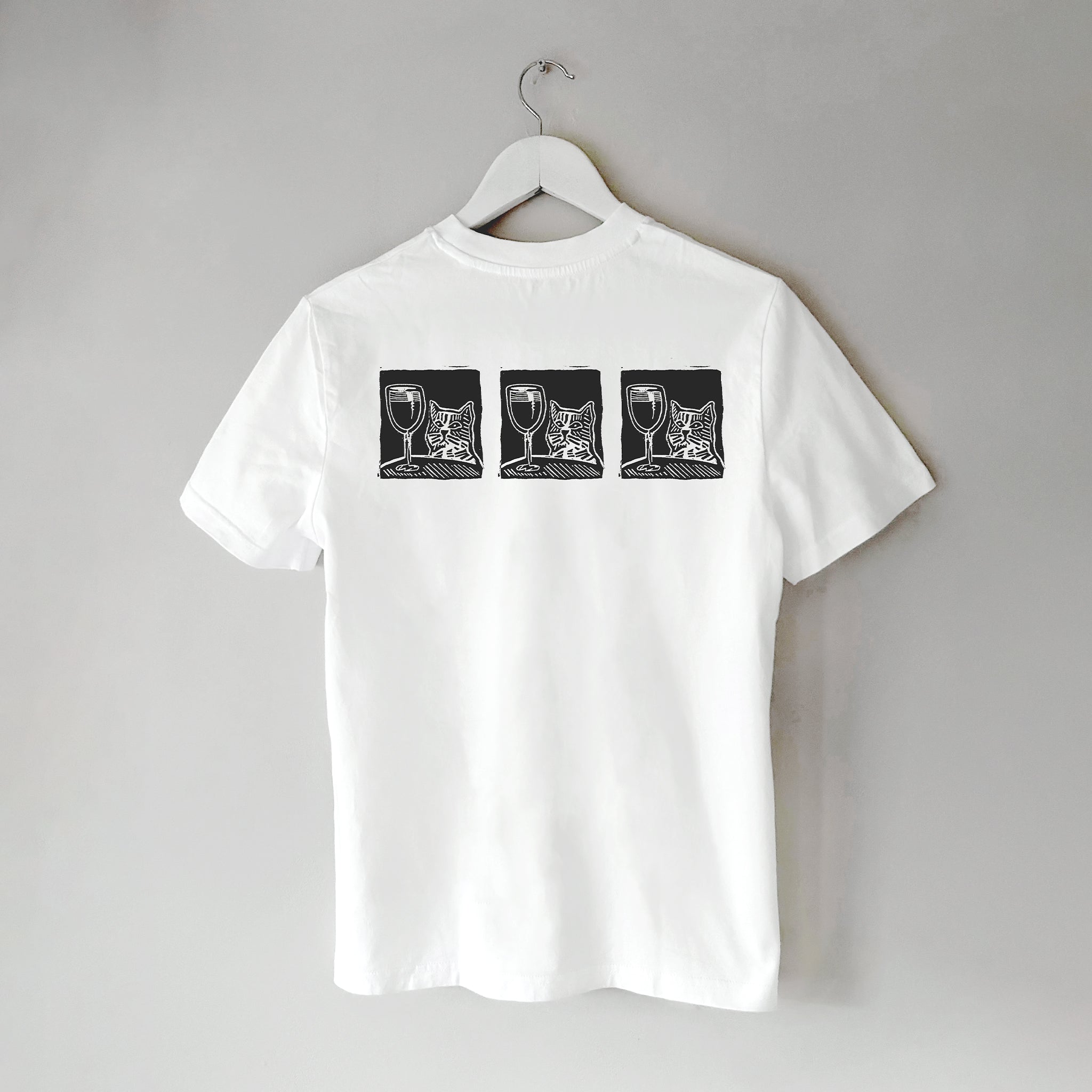 Три котки три вино | Regular Fit тениска