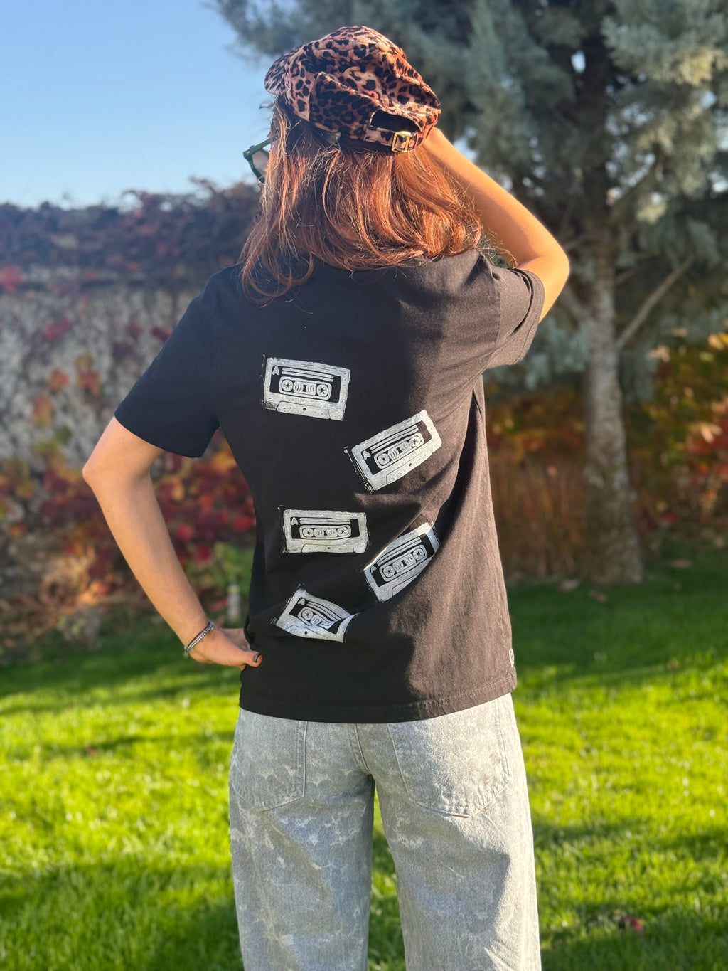 Касетки | Regular Fit тениска | BLACK