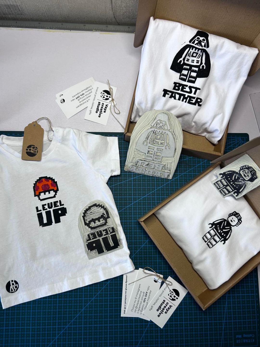 Персонализирана тениска по поръчка GOLDEN TRIO